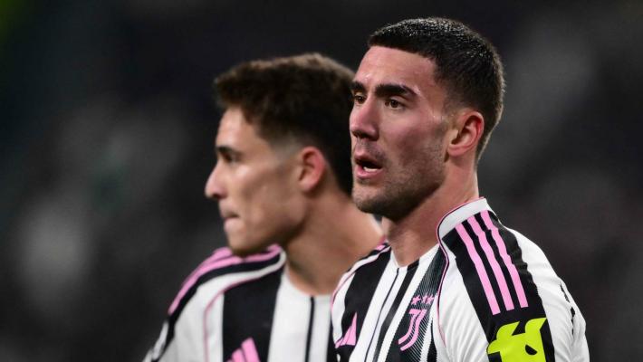 Cori razzisti a Vlahovic, stop 1' a Fiorentina-Juve