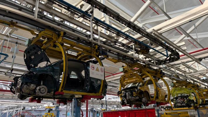 Viaggio a Mirafiori, Fiat riparte dalle radici