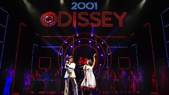 La febbre del sabato sera Il musical conquista il Regio