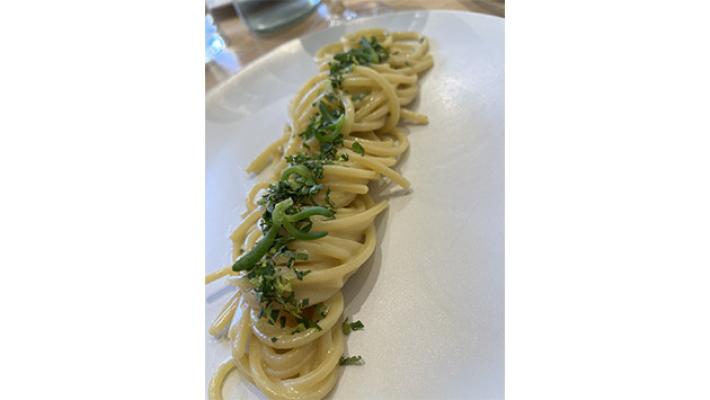 Marino: spaghettino, burro d'ostrica e shiso