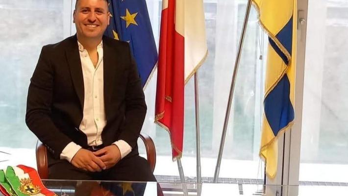 Sventò uno scippo inseguendo i malviventi, Hassan (premiato con la benemerenza): " E' lo spirito della Croce Rossa"