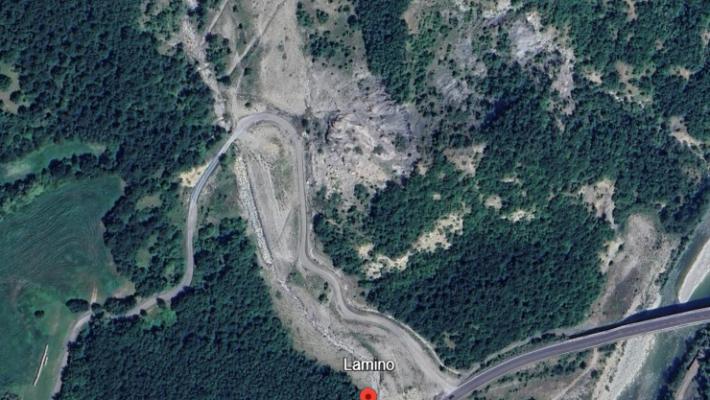 Si è riattivata la frana di Lamino e fa paura e "minaccia" una strada, un allevamento rischia l'isolamento. Il sindaco Alzapiedi: "Nelle ultime 22 ore ha percorso 40 metri"
