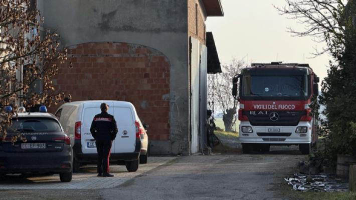Incendi di sterpaglie, vigili del fuoco in via Resga 