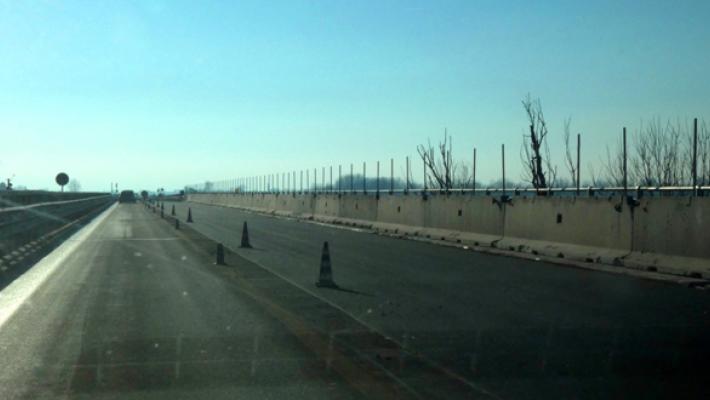 Lavori al ponte Verdi... dopo un anno tolta la grande barriera in cemento