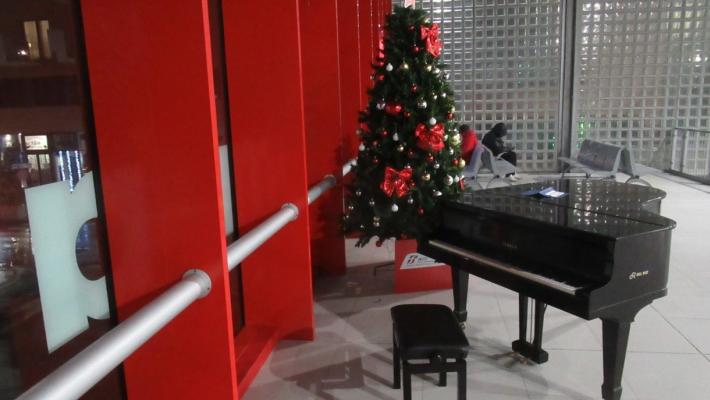 In stazione &egrave; arrivato un&hellip; pianoforte