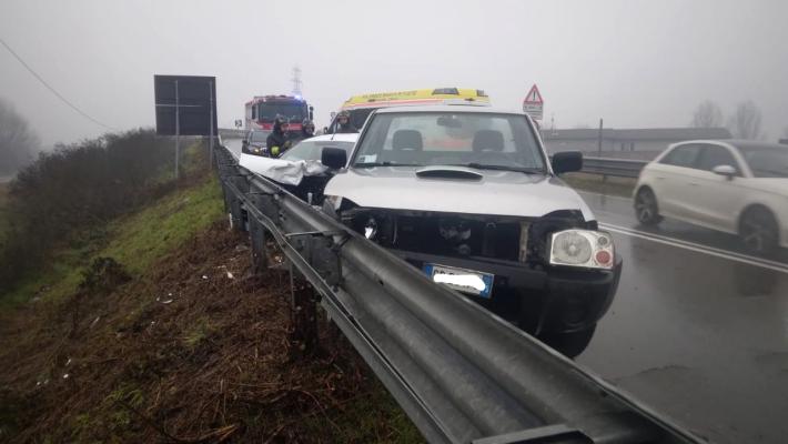 Incidente  lungo la strada provinciale 588, due feriti