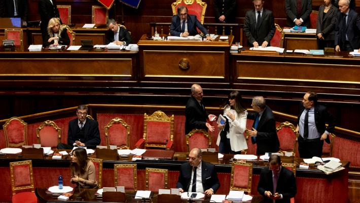  Il governo pone la fiducia sulla manovra