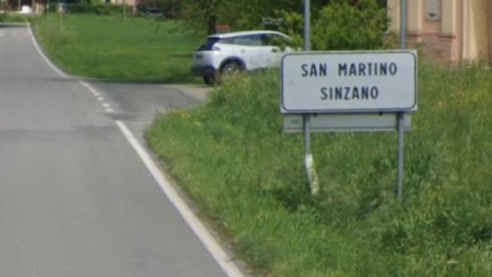 Paura a San Martino Sinzano: fiamme in un tetto