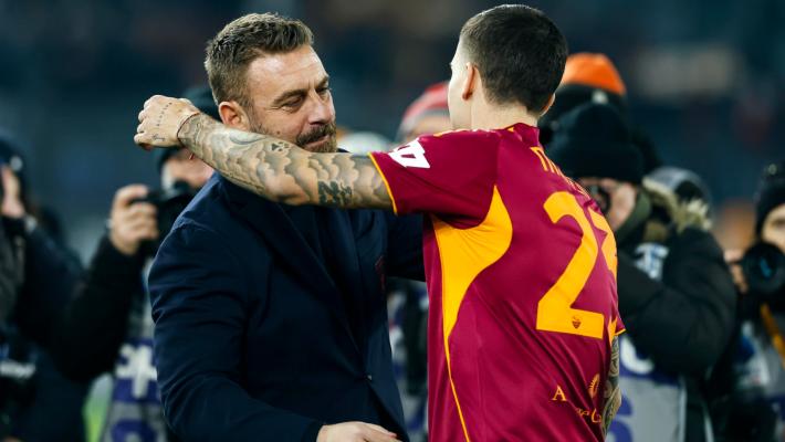 Ritorno amaro a Roma per De Rossi, i giallorossi battono il Genoa 3-1 e superano la Juve - 17&ordf; giornata: risultati e classifica