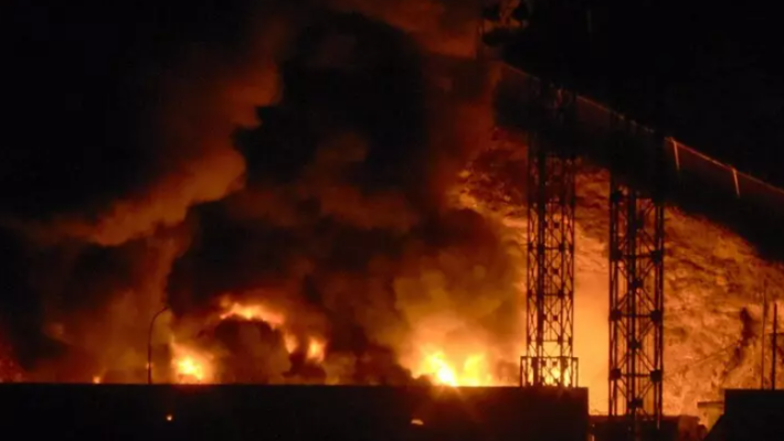 Venezuela, forti esplosioni udite a Caracas. "Gravissima aggressione militare" degli Stati Uniti. Il presidente  Maduro ha dichiarato lo stato di emergenza e chiesto &laquo;mobilitazione&raquo; della popolazione 