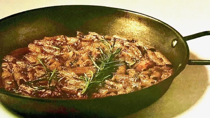 Pasta rotta al forno allo scoglio