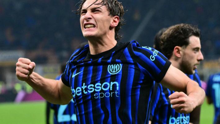 Un gol di Pio Esposito lancia la fuga dell'Inter (1-0 contro il Lecce). Il Parma raggiunge la Cremonese - Risultati dei recuperi e classifica