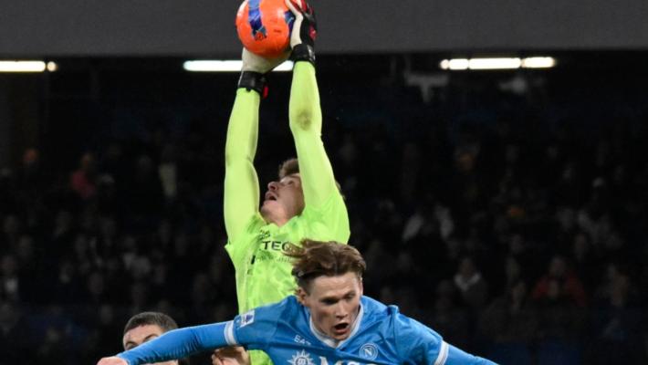 Un pareggio che profuma di impresa: un Parma eroico conquista un pari d'oro a Napoli 0-0