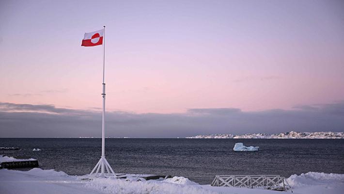 Siamo a un bivio e l'occidente  pu&ograve; e deve reagire unito