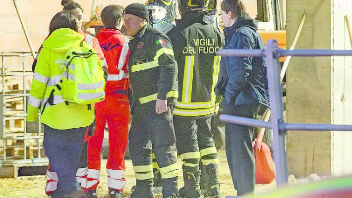 Precipita da 7 metri in una stalla Muore un operaio di 58 anni