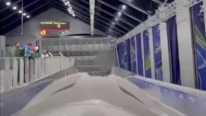 Il video delle prime prove sulla nuova pista da bob di Cortina