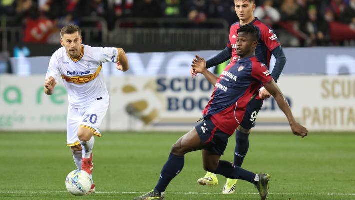 Cagliari-Lecce 0-2: fallisce il sorpasso dei sardi sul Parma - La classifica della serie A 