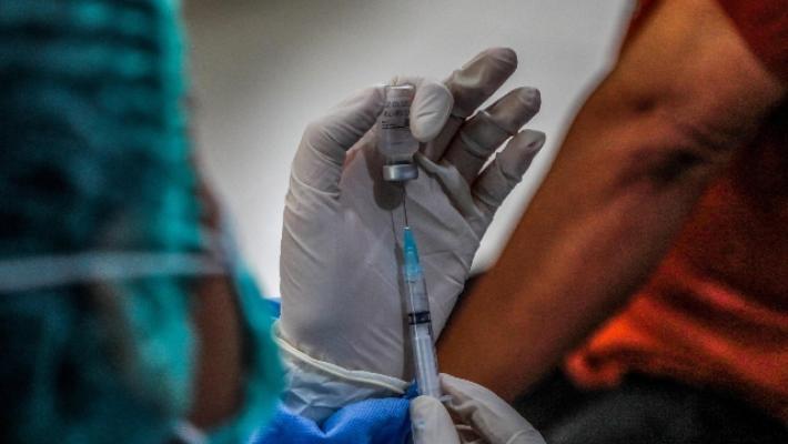 Vaccini:Iss,dopo 5 mesi protezione da contagi cala a 30,1%