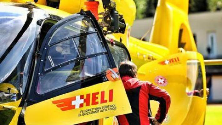Cade nella piscina dell'albergo, muore un bimbo di 2 anni