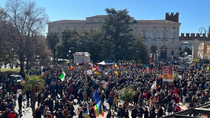 Cisl, servizi di consulenza nelle pratiche burocratiche alle famiglie ucraine: «C’è motivo di ritenere che anche a Parma numerose famiglie di profughi aventi diritto non siano informate degli aiuti e 