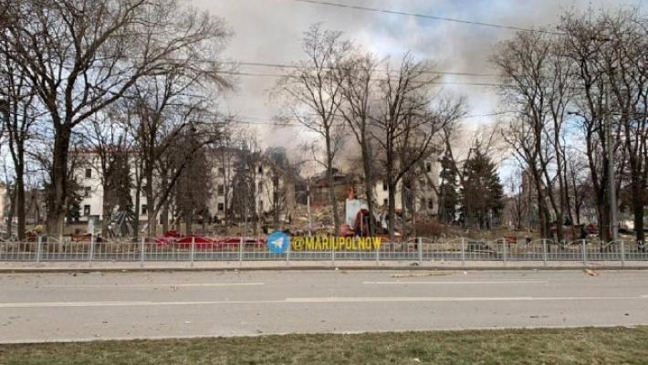 Il sindaco di Mariupol: "Migliaia cittadini di Mariupol deportati in Russia" 