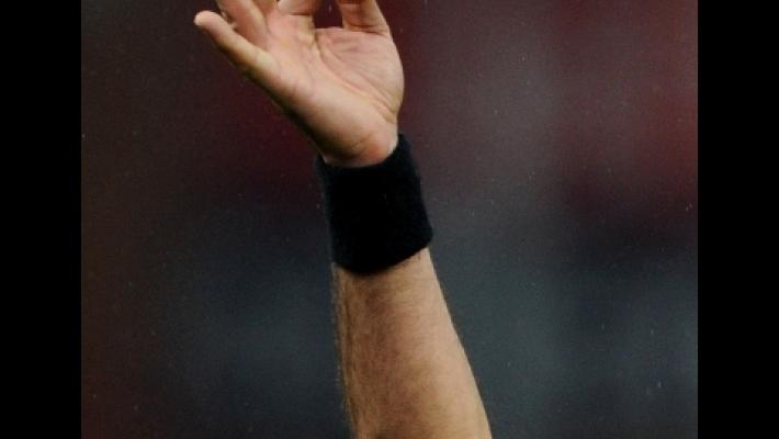 Padre picchia arbitro e tifoso  a una partita di under 14, arrestato