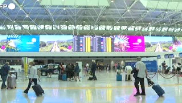 Caos senza tregua nel trasporto aereo: domani stop di 4 ore tra personale delle low cost e uomini-radar