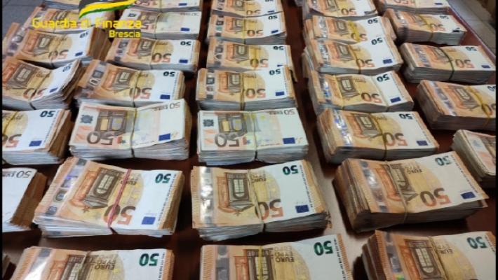 Tesoro nascosto in giardino, trovati altri tre milioni