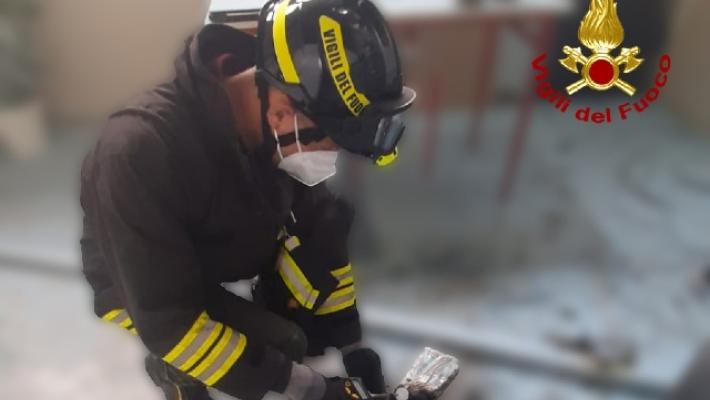 Esplosione nell'aula di un Istituto a Rovigo, due ragazzi feriti