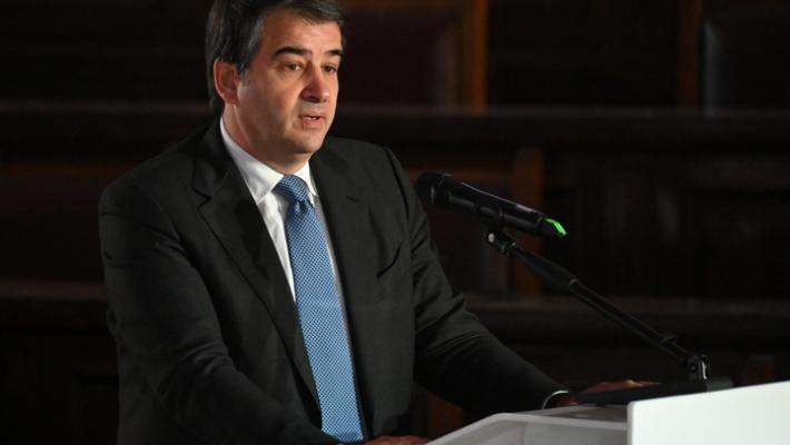 La Commissione rinvia di un mese la decisione sulla terza tranche del Pnrr