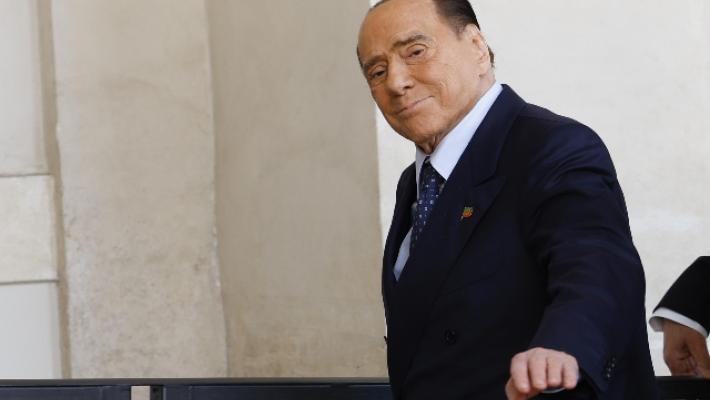 Berlusconi chiama i vertici di Fi, il Paese ha bisogno di noi
