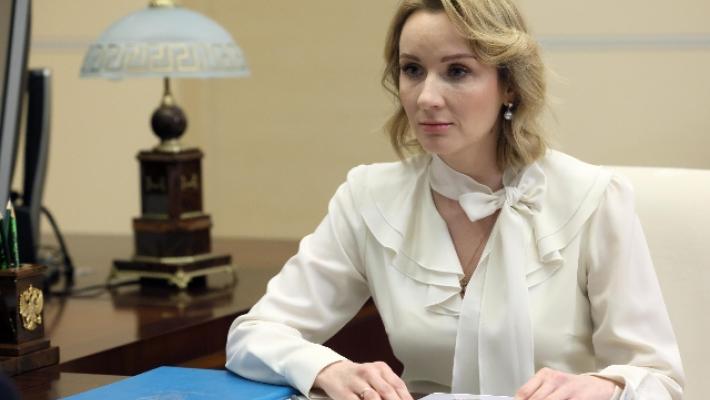 Russia organizza incontro Onu su bimbi deportati, proteste