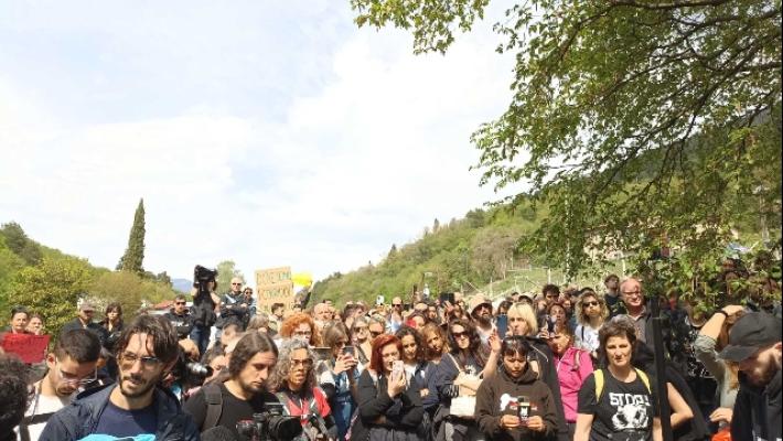 Orsa Jj4: 300 manifestanti al Casteller, 'ingiustamente reclusa'