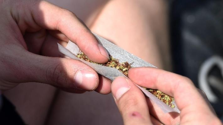 Sospeso dalla scuola per uno spinello, il Tar lo riammette