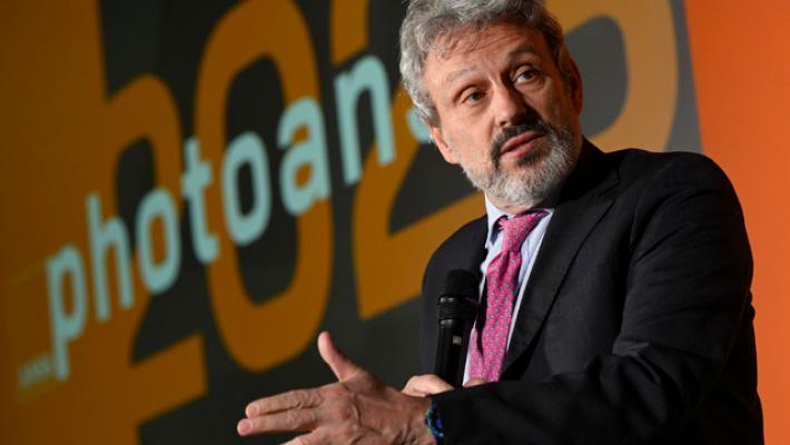 Vittorio Emanuele Parsi sta meglio: "Mi aspetta una lunga riabilitazione". L'esperto di geopolitica era stato ricoverato in fin di vita negli ultimi giorni del 2023