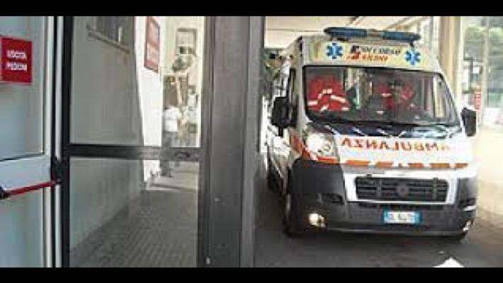 Grave 27enne per incidente del suo monopattino con furgone