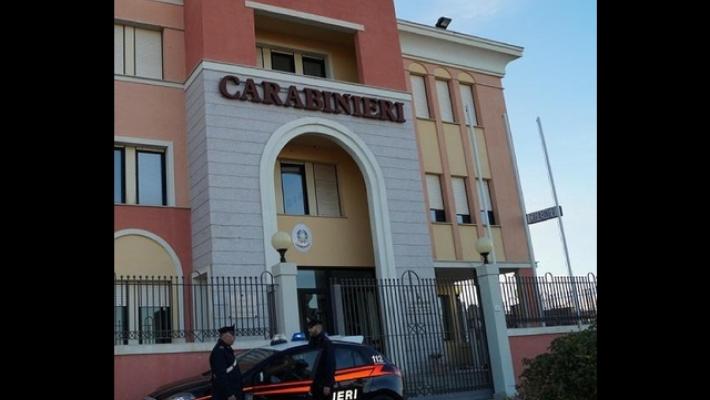 Madre e figlia legate e rapinate in casa a Olbia