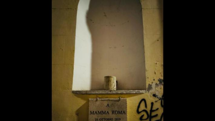 Divelto il busto di Anna Magnani a Trastevere 
