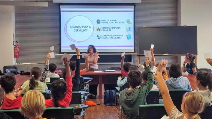 Ragazzi ricercatori per un giorno alla Sissa di Trieste