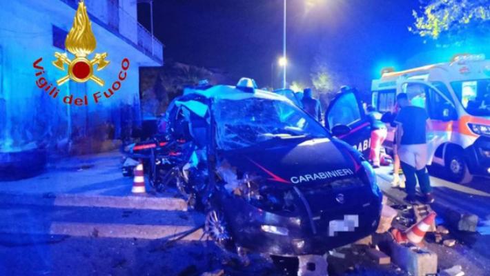 Carabinieri morti, la conducente del suv dimessa dall'ospedale