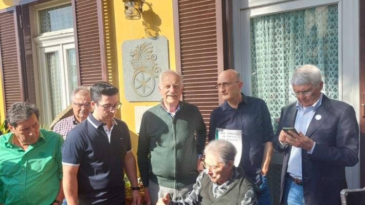 Bossi: "Salvini? Alla Lega serve un nuovo leader"