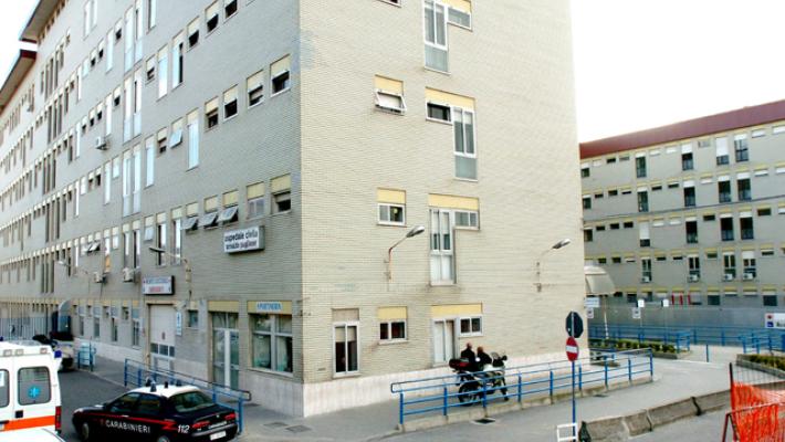 Motosega gli recide vena giugulare, grave operaio in Calabria