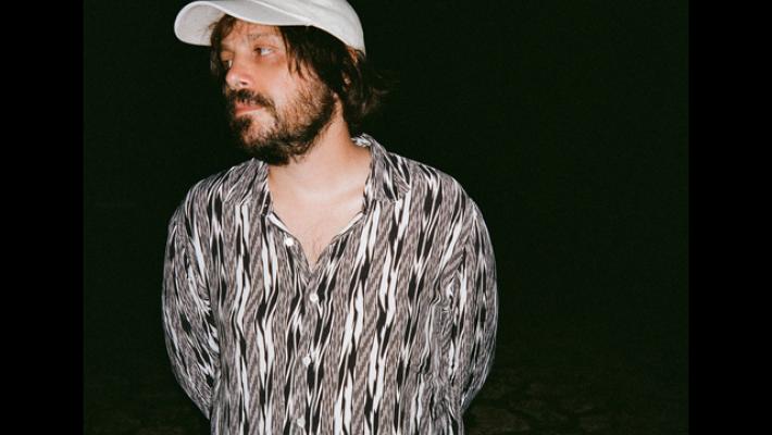 Calcutta contro Morgan per molestie a compagna, "fatti atroci"