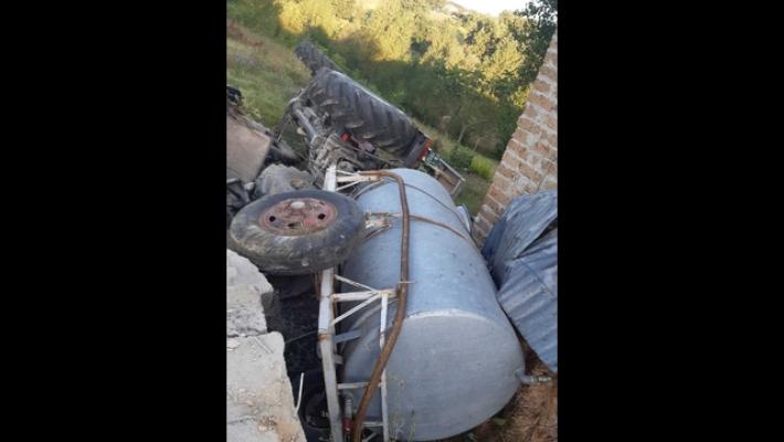 Trattore si ribalta nei campi, muore una donna nel frusinate