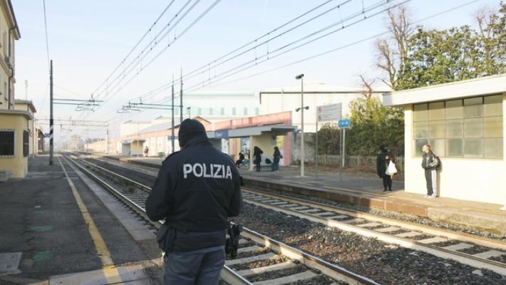 Ragazzina investita da un treno merci, è gravissima