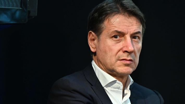 Conte, nessun problema a chiudere campagna con Schlein