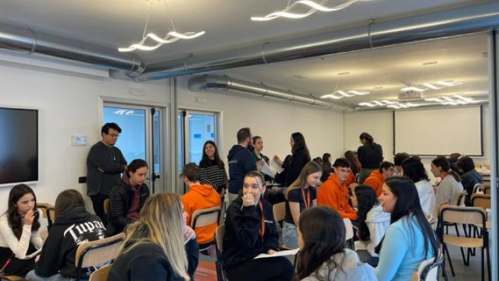 A Milano studenti danno i voti ai prof, per 79% strumento valido