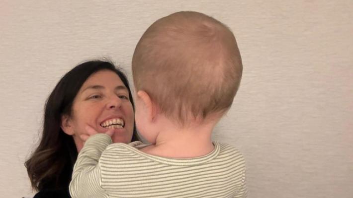 Ethan riabbraccia la madre 'mi ha sorriso, è meraviglioso'