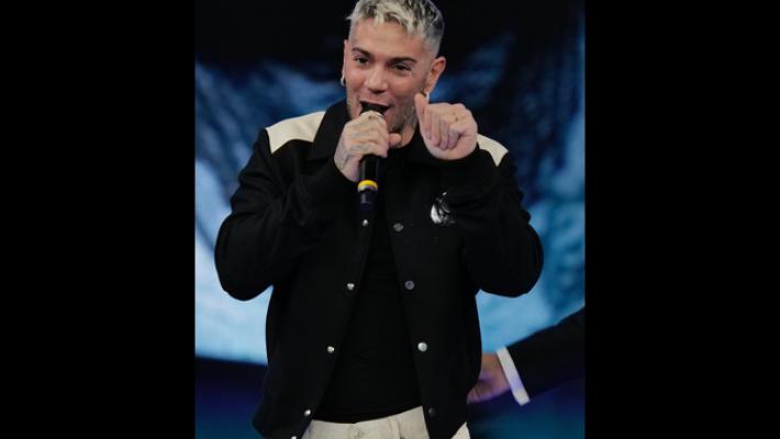 Emis Killa rinuncia a Sanremo: "Preferisco il passo indietro"