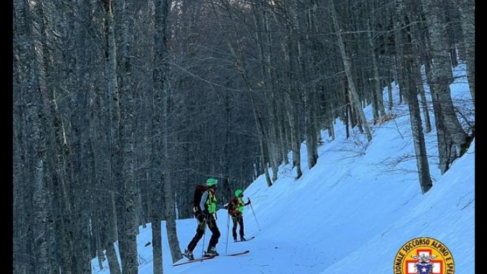 Escursionisti sorpresi da bufera di neve sul Ventasso, salvati dal Soccorso alpino